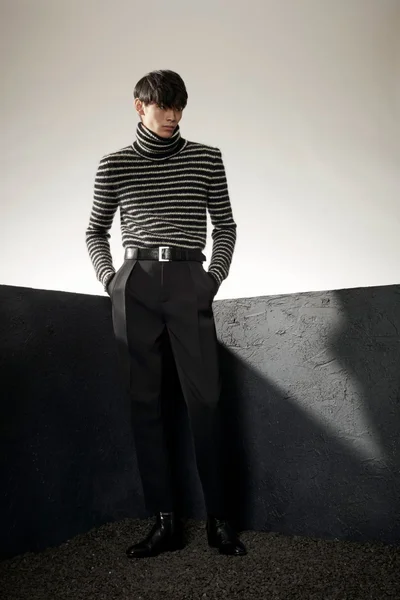 Look 10